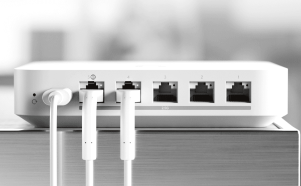 Ubiquiti Unifi Cloud Gateway Max (UCG-MAX) - Image 2